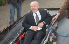 A. Weinert in the solar racer -> large image 1